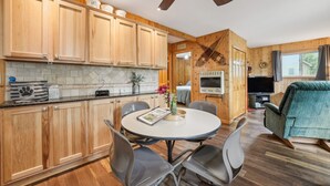 Dining - Dog-friendly Hastings Vacation Rental Near Lake! (Hastings)