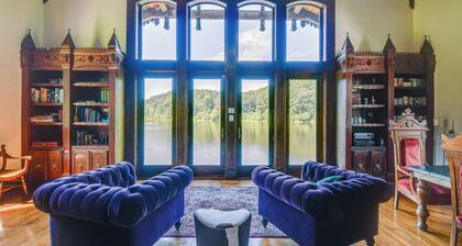 Missouri Castle w/ Private Lake, Pool & 100 Acres!