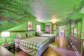 House (Multiple Bedrooms) | Interior