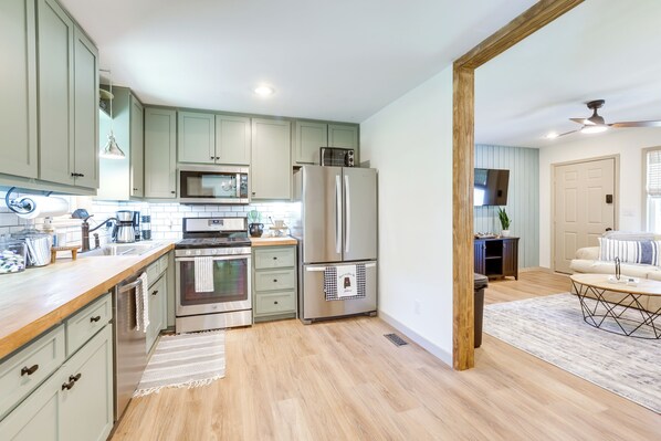House (3 Bedrooms) | Interior