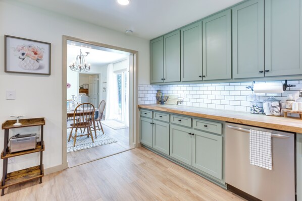 House (3 Bedrooms) | Interior - Pet-friendly Alabama Retreat w/ Deck & Patio! (Moody)