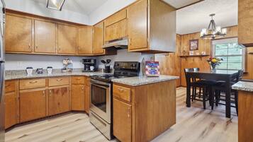 House (2 Bedrooms) | Interior