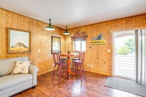 Apartment (1 Bedroom) | Interior - Murphysboro Retreat w/ Deck Near Kinkaid Lake! (Murphysboro)