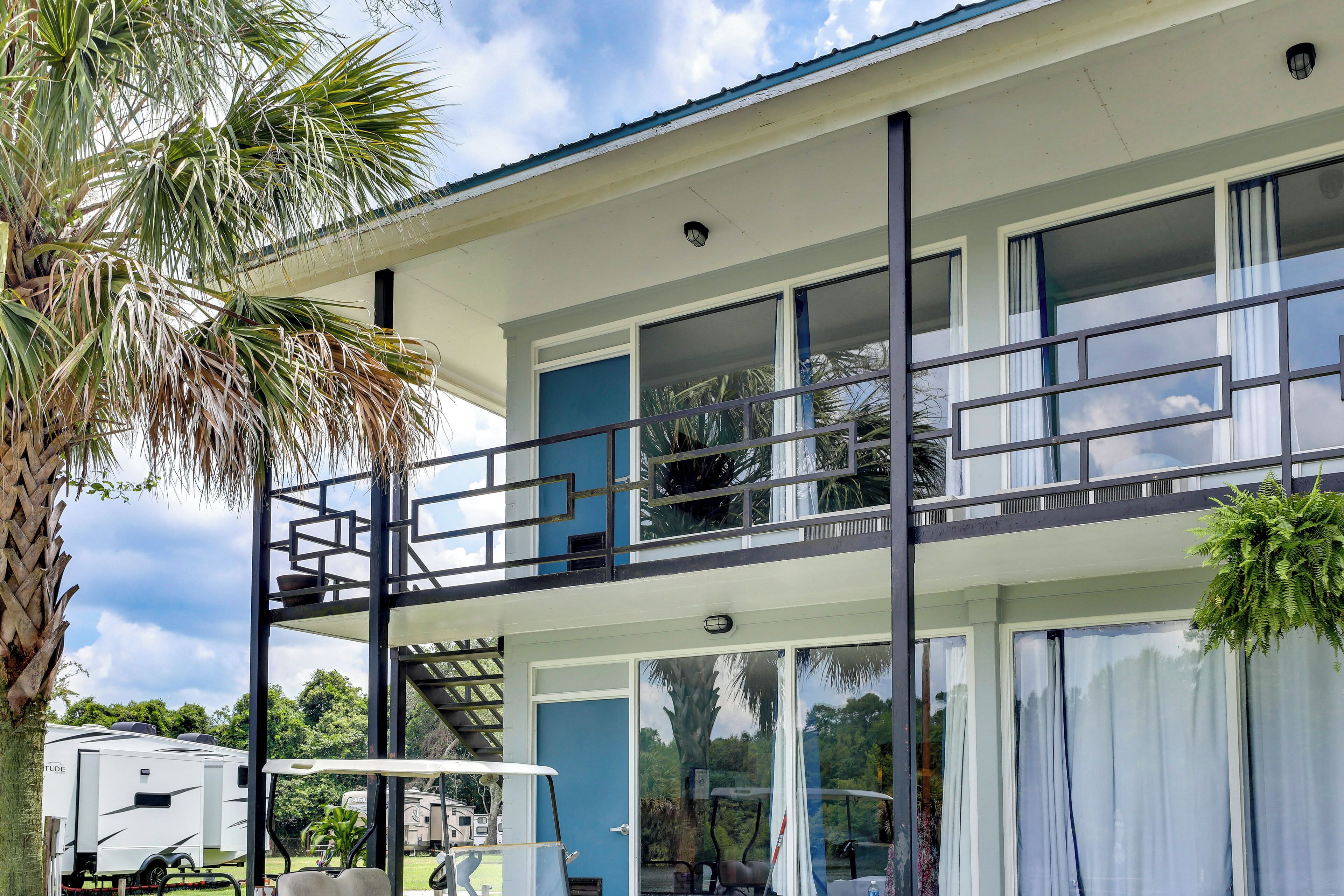 Apartment (0 Bedroom) | Interior