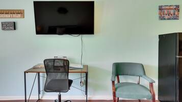 Apartment (0 Bedroom) | Interior