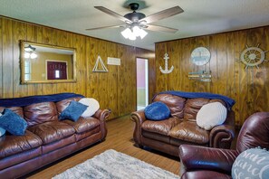 House (3 Bedrooms) | Interior - Pet-friendly Cartwright Home w/ Private Backyard! (Cartwright)