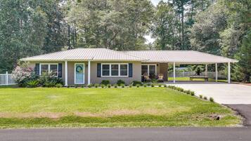 House (2 Bedrooms) | Front of property