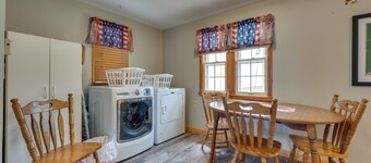 Cozy Iowa Getaway w/ Patio & Fenced-in Yard!