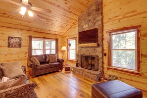 House (1 Bedroom) | Interior
