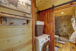 House (1 Bedroom) | Interior