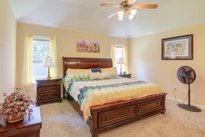 House (3 Bedrooms) | 3 bedrooms, iron/ironing board, bed sheets - Olive Branch Getaway w/ Deck & Charcoal Grill! (Olive Branch)