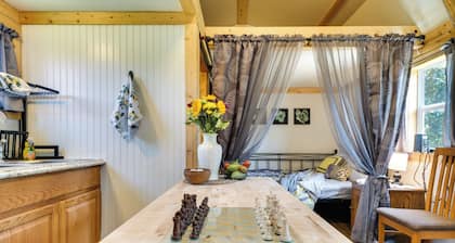 Charming Oklahoma Retreat w/ Grill - Pets Welcome!