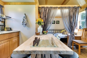 Apartment (0 Bedroom) | Interior