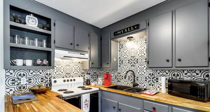 Family Home in Mountain View < 1 Mi to Downtown!