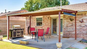 House (2 Bedrooms) | Front of property