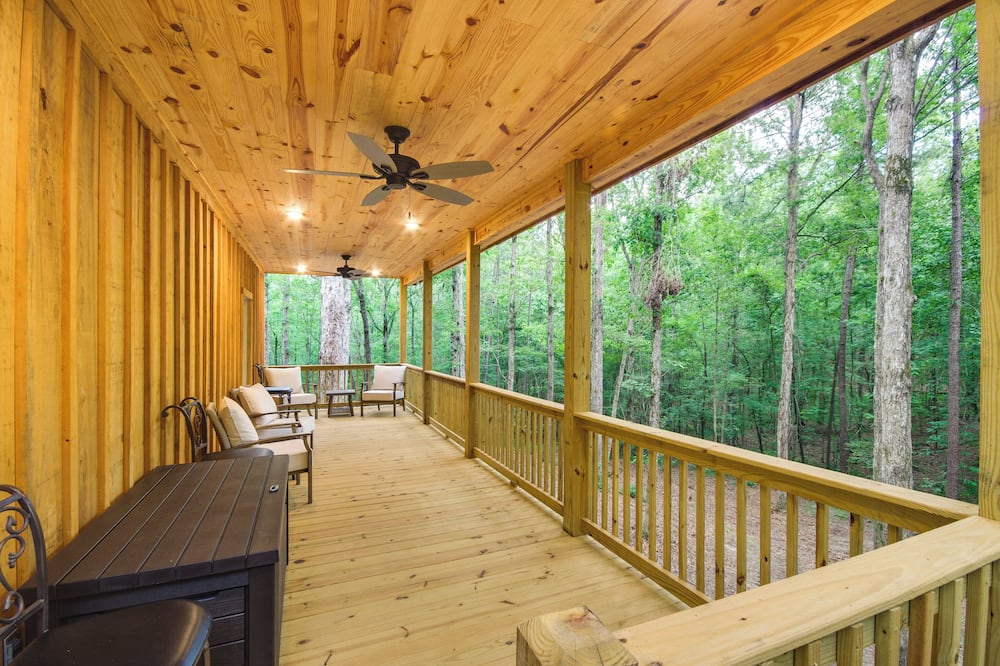 Crystal Springs Cabin, 4 Mi to Calling Panther! - Harrisville, MS
