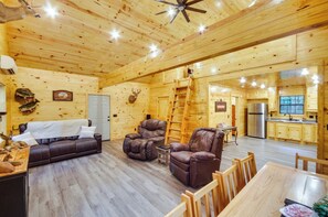 House (1 Bedroom) | Interior