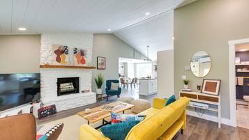 House (3 Bedrooms) | Front of property