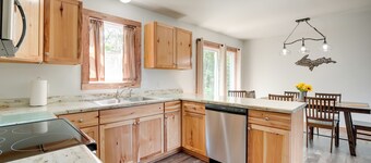 Wooded Hancock Home Near Ski & Snowmobile Trails!