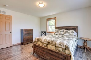 House (3 Bedrooms) | Interior - Wooded Hancock Home Near Ski & Snowmobile Trails! (Hancock)