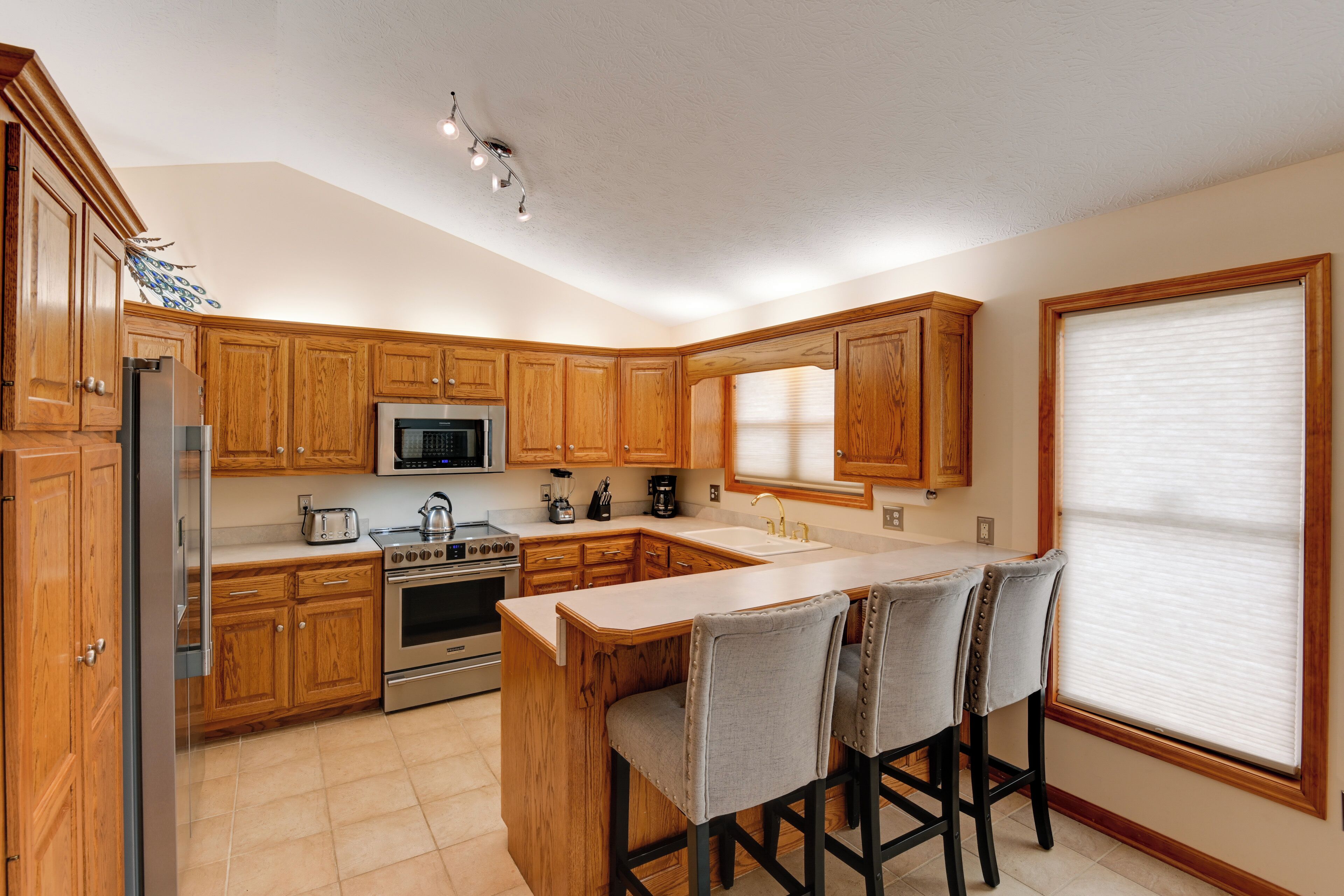 المنشأة من الداخل