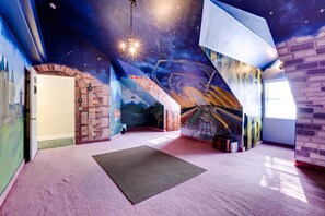 House (1 Bedroom) | Interior - Spacious Hildale House w/ Large Deck! (Hildale)