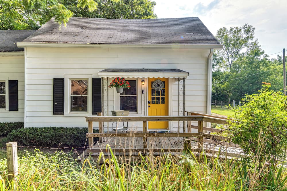 Peaceful Franklin Cottage ~ 1 Mi to Downtown! - Flat Rock, IN