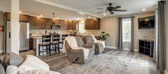 11 Mi to Mcconnells Mill: Home Near Ellwood City