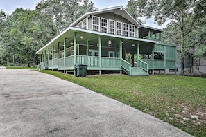 House (4 Bedrooms) | Interior - Spacious Family Home on Lake Marion w/ Boat Ramp! (Cameron)