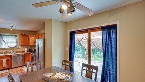 บ้านพัก (4 Bedrooms) | ภายใน