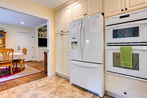 Cottage (3 Bedrooms) | Interior