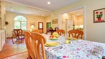 Cottage (3 Bedrooms) | Interior