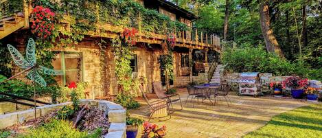 House (2 Bedrooms) | Front of property