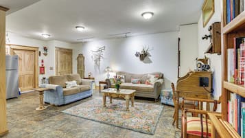 Casa (2 Bedrooms) | Interior