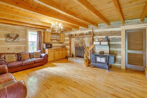 TV, fireplace, video-game console - Historic Cabin Retreat ~ 2 Mi to Seneca Rocks! (Seneca Rocks)