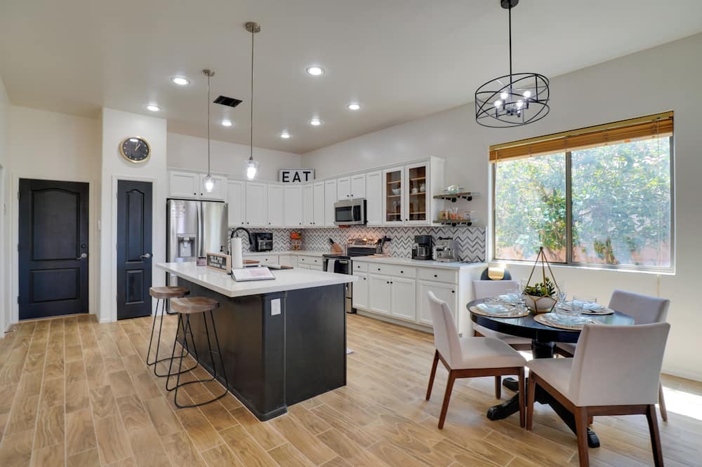 14 Mi to Dtwn: Tucson Escape w/ Patio! - Tucson Estates, AZ