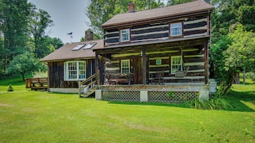 House (2 Bedrooms) | Front of property