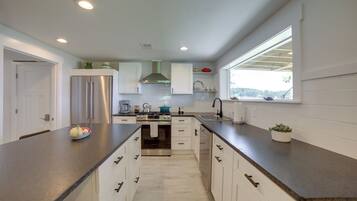 Cottage (3 Bedrooms) | Interior