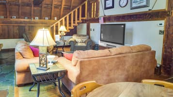 Rumah (2 Bedrooms) | Interior