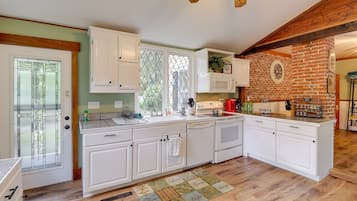 Rumah (Multiple Bedrooms) | Interior