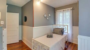 House (Multiple Bedrooms) | Interior