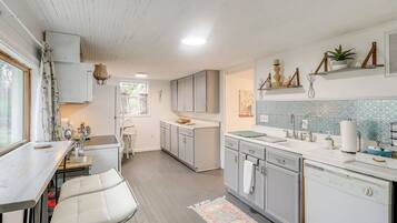House (Multiple Bedrooms) | Interior