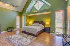 3 bedrooms, iron/ironing board, bed sheets - Spacious Aynor Vacation Rental w/ Patio & Yard! (Aynor)