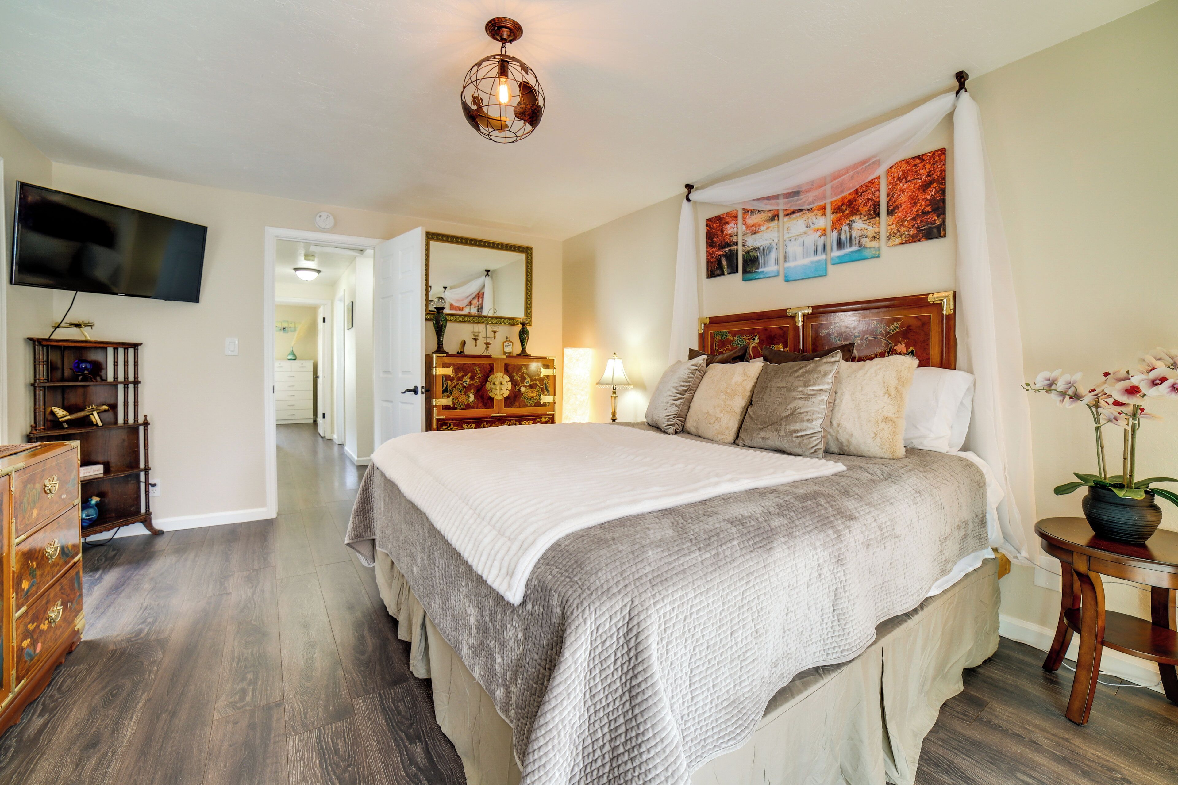 House (3 Bedrooms) | Interior