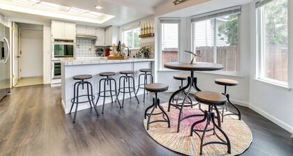 Pet-friendly Reno Hideaway w/ Private Hot Tub!