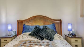 Apartment (0 Bedroom) | Interior