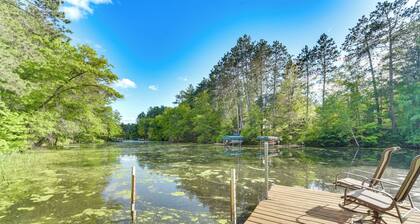 Grill & Fire Pit: Waterfront Cameron Retreat!