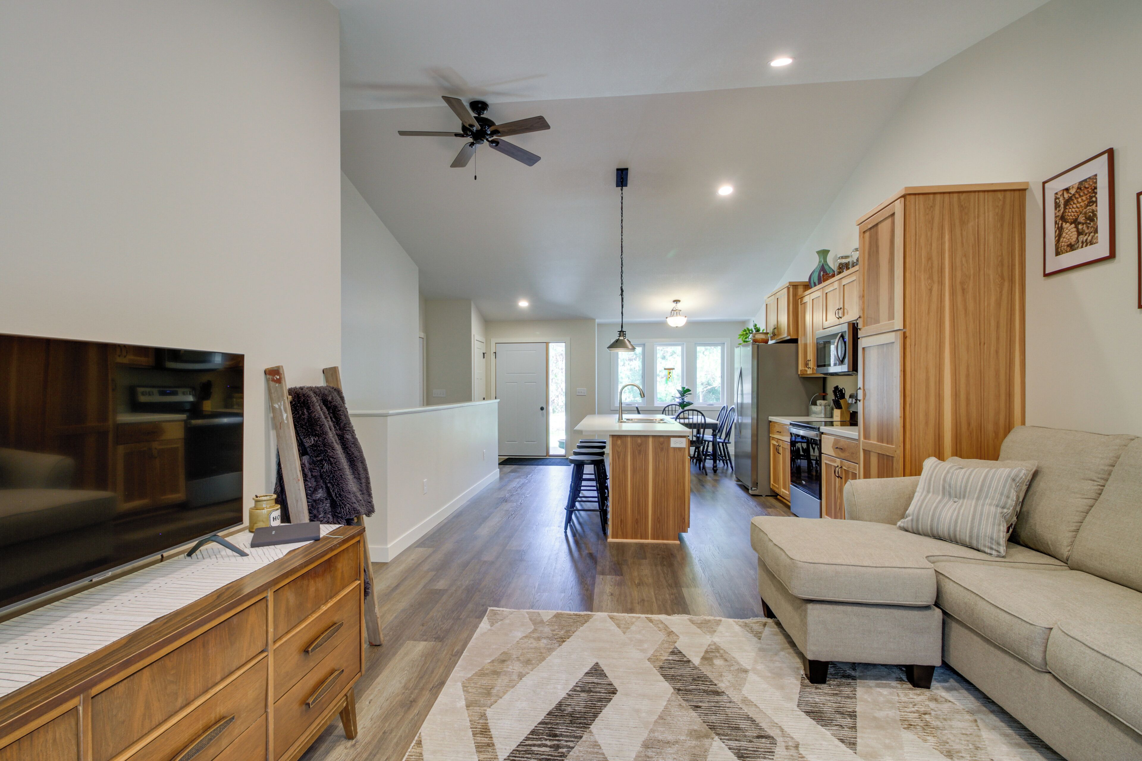 المنشأة من الداخل