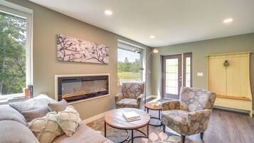 House (1 Bedroom) | Interior