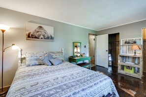 Interior - Peaceful Cassville Vacation Rental - Hike & Fish! (Cassville)